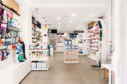 Interior de Farmacia Ruzafa en Valencia